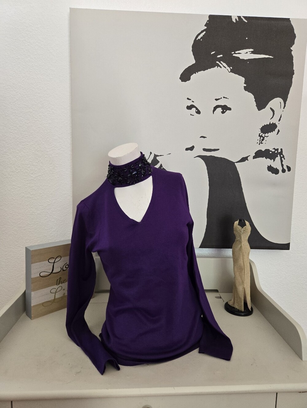 NWT Cyrus Purple Women's V-Neck Sweater with Embellished Collar Size Medium